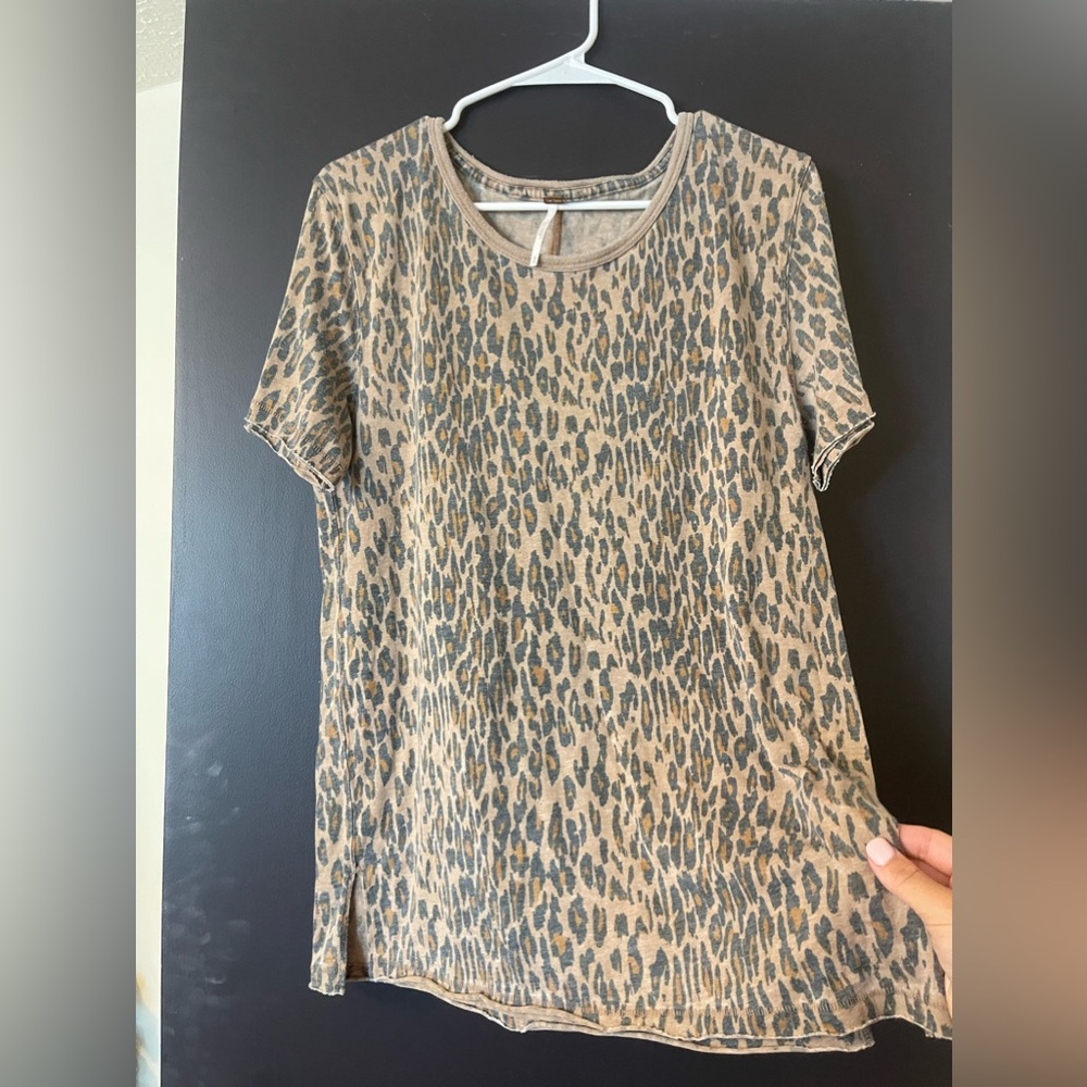 Free people leopard tourist tee